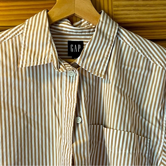 GAP 🥂 Tan Beige Striped Long Button Down Shirt / Cover Up - Picture 2 of 3